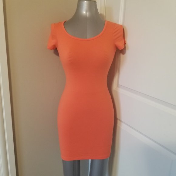 NEW - Super Soft Fitted T-shirt Dress (NWOT) - Picture 1 of 6